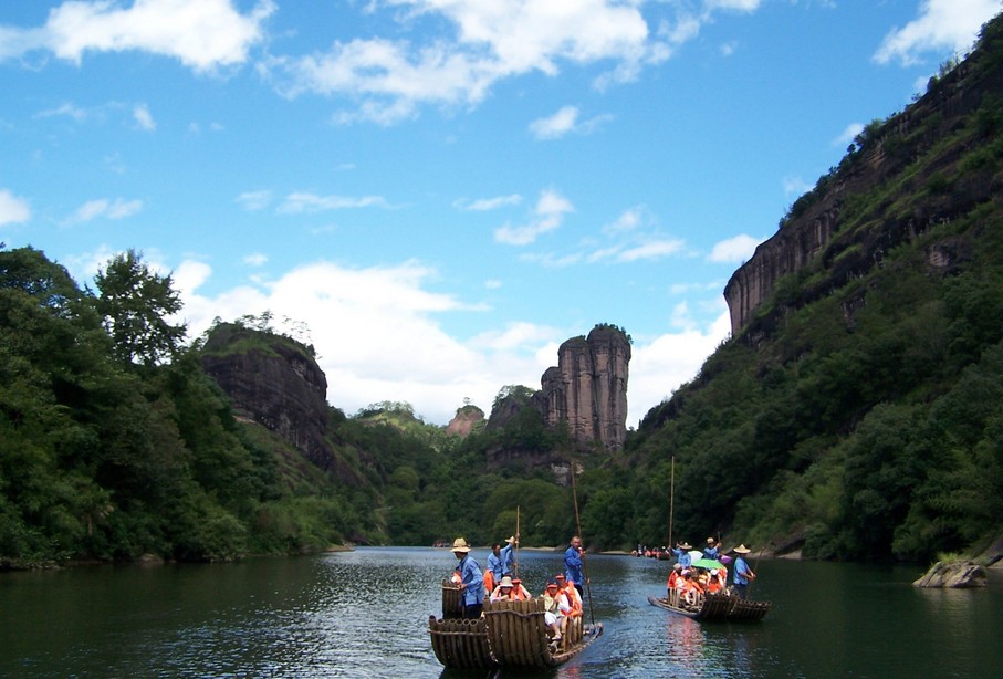 武夷山天游峰、九曲溪、廈門鼓浪嶼三臥7日