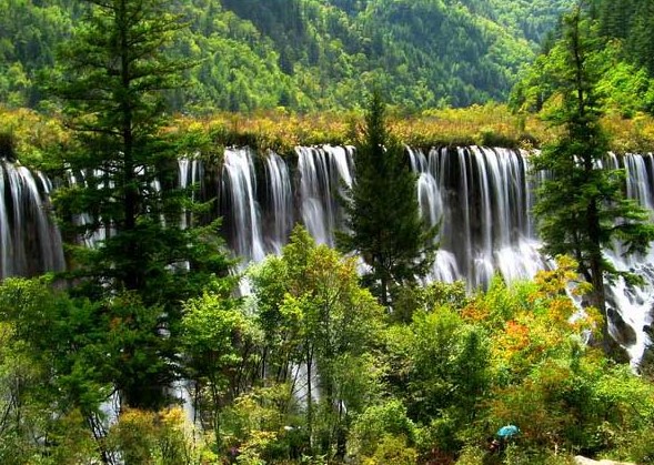 成都、**后的香格里拉——稻城亞丁 3飛7日游