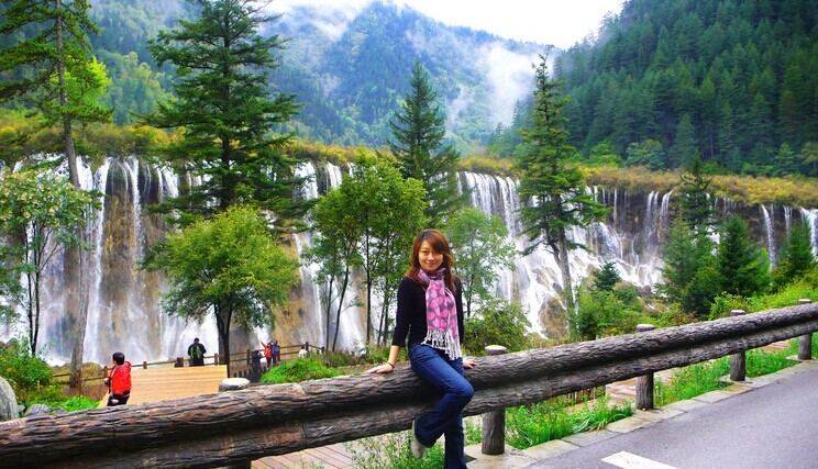 成都、九寨溝、黃龍、樂山、峨眉山雙飛7日**純