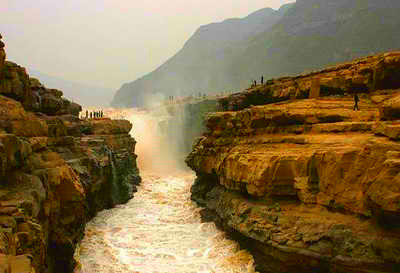 壺口瀑布、王家大院、綿山、平遙古城、五臺山