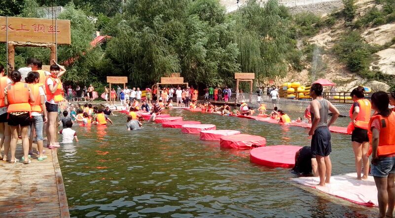 清涼谷、水上娛樂、真人CS或團(tuán)隊(duì)拓展 2日