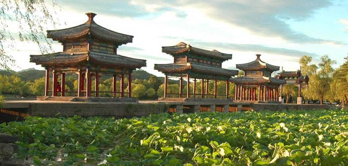 避暑山莊、普寧寺或小布達(dá)拉宮雙汽2日