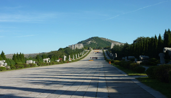 西安兵馬俑、法門寺、乾陵、明城墻臥飛四日